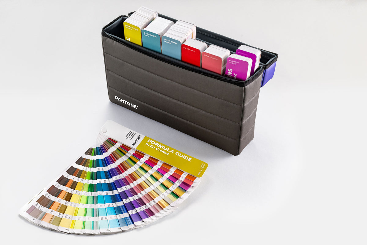 PANTONE® Portable Guide Studio - GPG304C  **NEW VERSION**