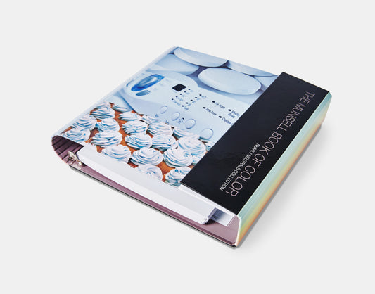 Munsell Nearly Neutrals Book of Color