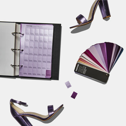 PANTONE® Fashion, Home + Interiors Metallic Shimmers Color Specifier & Guide Set - FHIP530B